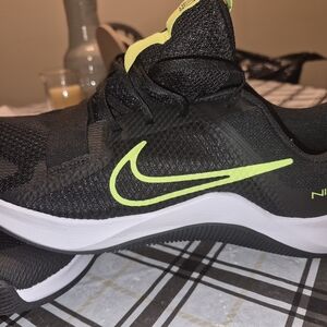Nike Kids Black and Neon Green Sneakers